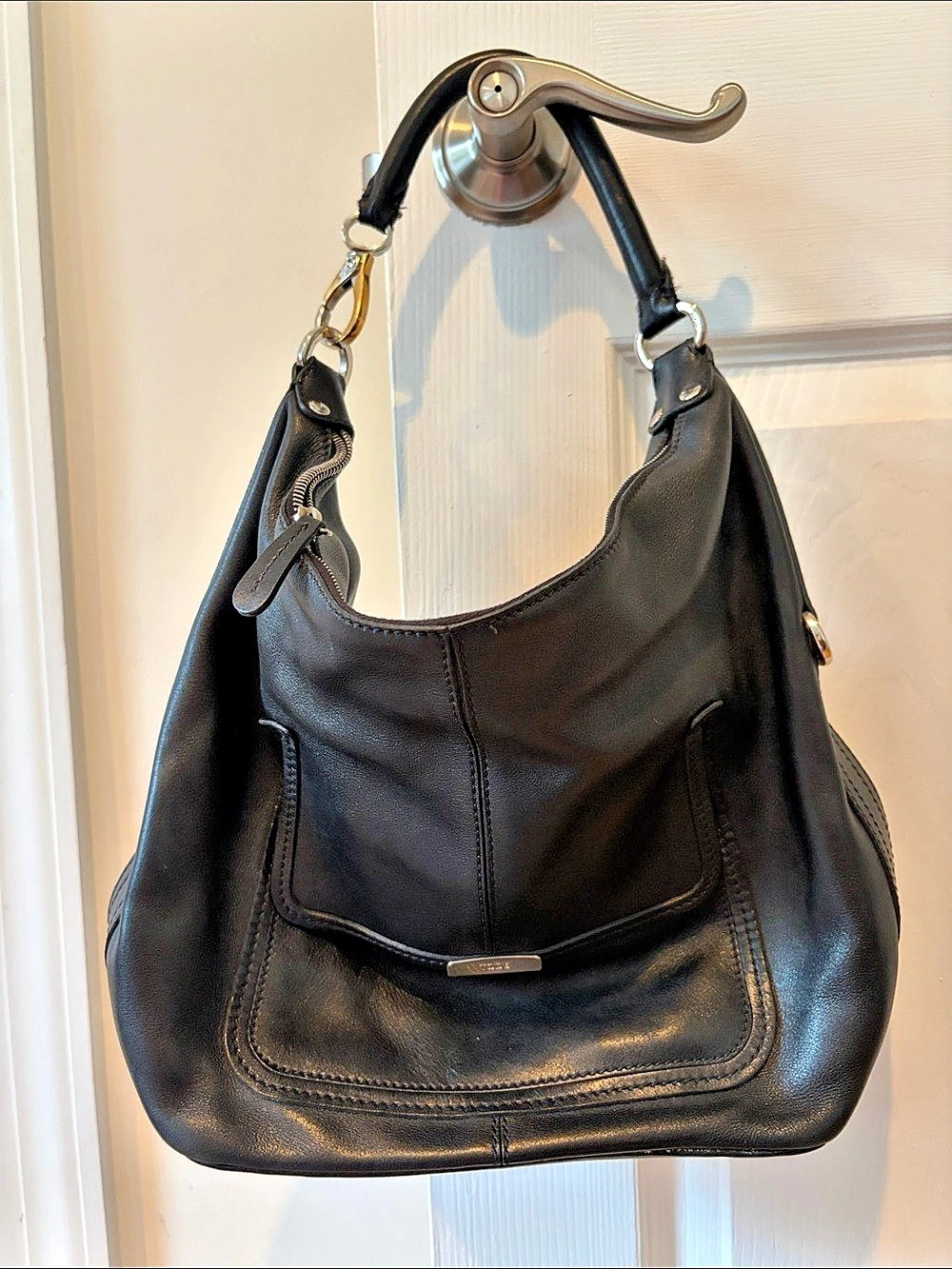 Tod's Miky Medium Hobo Bag Black Leather